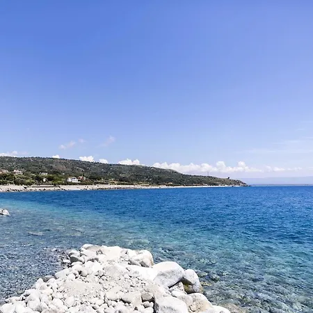 Holiday home Locazione Turistica Sole Joppolo